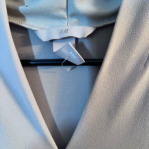 Light gray v neck blouse - Picture 2 of 2